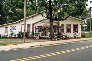 824 Winding Rose Dr, Hoschton, GA 30548 - Photo 108