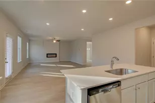 2485 Dixon Pl, Loganville, GA 30045 - Photo 14