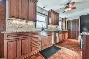 14 Town and Country Dr, Cartersville, GA 30120 - Photo 4