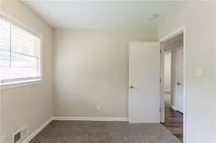 933 Capitol View Ave NW, Atlanta, GA 30318 - Photo 18