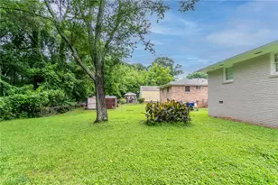 933 Capitol View Ave NW, Atlanta, GA 30318 - Photo 24