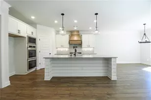 1024 Red Oak Blvd, Loganville, GA 30052 - Photo 6