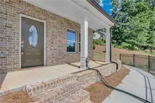 1226 Bloomsbury Ln, Gainesville, GA 30501 - Photo 6