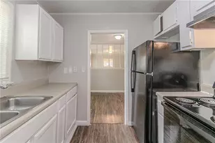 2239 Carey Dr SE, Atlanta, GA 30315 - Photo 6