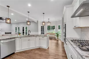 5301 NE Regency Lake Ct, Sugar Hill, GA 30518 - Photo 12