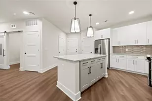 2648 Sandy Plains Rd, Marietta, GA 30066 - Photo 4