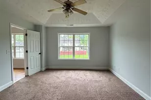 4069 Savannah Ridge Ct, Loganville, GA 30052 - Photo 12