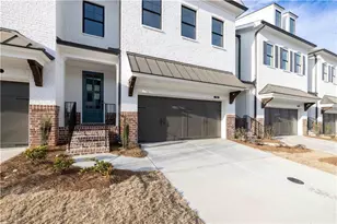 706 Dodd Ln, Buford, GA 30518 - Photo 2