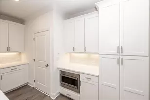 706 Dodd Ln, Buford, GA 30518 - Photo 16