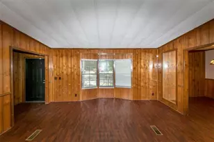 2017 S Deshon Rd, Lithonia, GA 30058 - Photo 4