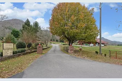 333 Favor Lane, Rabun Gap, GA 30568 - Photo 96