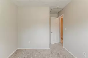 6114 Leverett Dr, Lithonia, GA 30038 - Photo 24