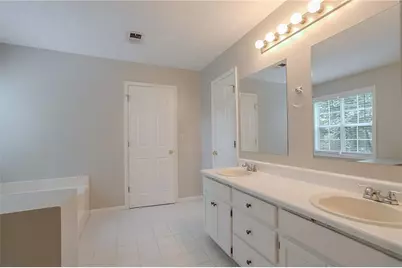 2140 Deer Trail, Suwanee, GA 30024 - Photo 24