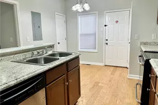 2650 Batavia St, East Point, GA 30344 - Photo 6