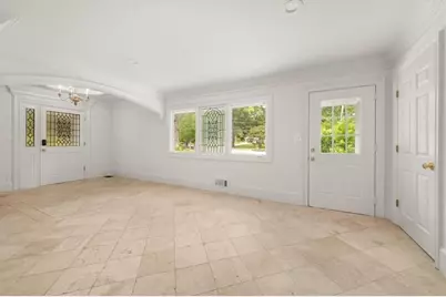 6771 Sunny Brook Lane, Atlanta, GA 30328 - Photo 8