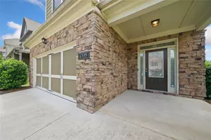 6535 Crosscreek Ln, Flowery Branch, GA 30542 - Photo 2