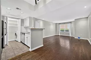 3063 Chastain Park Ct NE, Atlanta, GA 30342 - Photo 10