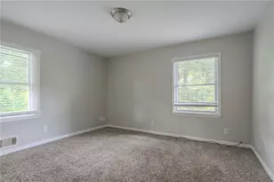 2475 Harvel Dr NW, Atlanta, GA 30318 - Photo 14