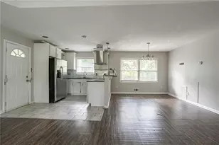 2475 Harvel Dr NW, Atlanta, GA 30318 - Photo 8