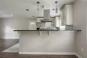 2475 Harvel Dr NW, Atlanta, GA 30318 - Photo 10