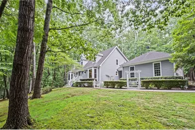 115 Leaf Lake Drive, Suwanee, GA 30024 - Photo 2