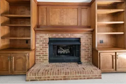 127 Roe Hampton Lane, Stone Mountain, GA 30087 - Photo 12