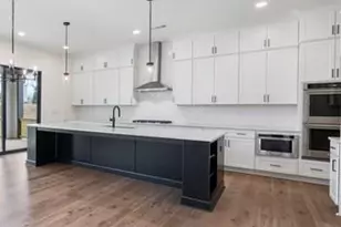 6450 Pond Vw Dr, Cumming, GA 30028 - Photo 10