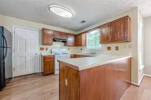 2563 Creek Terrace, Snellville, GA 30078 - Photo 8