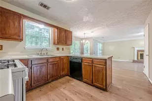 2563 Creek Terrace, Snellville, GA 30078 - Photo 6