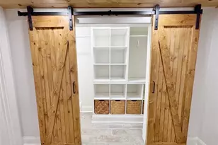 785 Weatherly Ln, Sandy Springs, GA 30328 - Photo 18