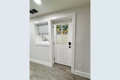 785 Weatherly Lane, Sandy Springs, GA 30328 - Photo 4