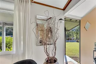 111 Robinhood Dr, Woodstock, GA 30188 - Photo 4