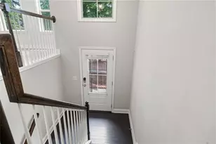 1463 Edgebrook Ct NE, Atlanta, GA 30329 - Photo 4