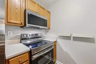 6812 Gallant Cir SE, Mableton, GA 30126 - Photo 8