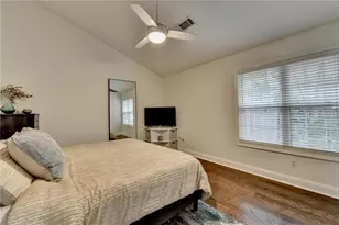 1133 Capital Club Cir NE, Brookhaven, GA 30319 - Photo 8