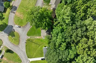 1735 Carter Cir, Atlanta, GA 30344 - Photo 28