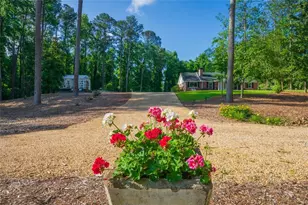 1382 Varner Rd, Marietta, GA 30062 - Photo 4