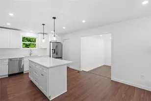 401 Cottonwood Dr, Woodstock, GA 30189 - Photo 10