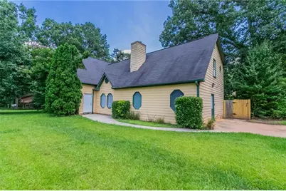 10 Briarcliff Place, Stockbridge, GA 30281 - Photo 2