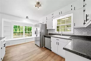 2173 Tanglewood Trail NE, Conyers, GA 30013 - Photo 6