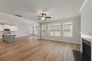 3285 Lions Ruby Ln, Atlanta, GA 30349 - Photo 10