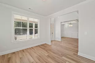 3285 Lions Ruby Ln, Atlanta, GA 30349 - Photo 6