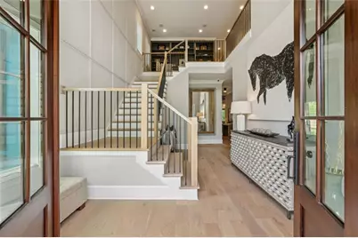 2583 Apple Valley Road, Brookhaven, GA 30319 - Photo 2