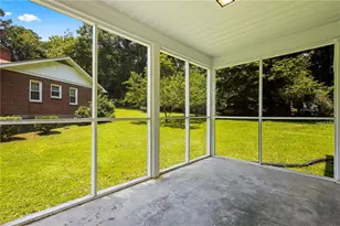 3211 Hollydale Dr SW, Atlanta, GA 30311 - Photo 10