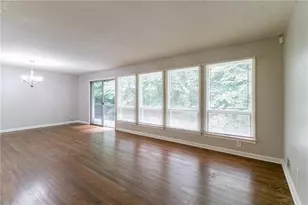 460 E Kildare Ave NW, Atlanta, GA 30318 - Photo 8