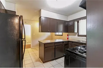 460 E Kildare Avenue NW, Atlanta, GA 30318 - Photo 4