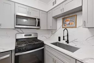 100 Biscayne Dr NW, Atlanta, GA 30309 - Photo 10