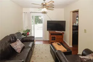 125 Pebble Beach Ct, Atlanta, GA 30349 - Photo 16