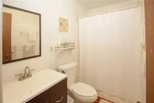 125 Pebble Beach Ct, Atlanta, GA 30349 - Photo 34