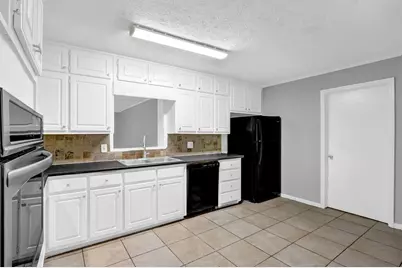 1724 Rhonda Lane, Stone Mountain, GA 30087 - Photo 14